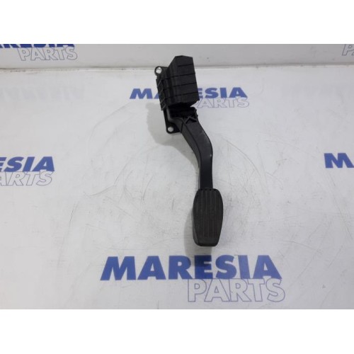 Fiat - 500 - Throttle pedal position sensor