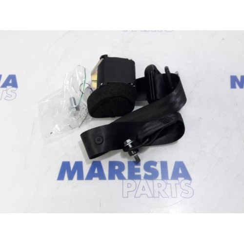 Fiat - 500 - Sicherheitsgurt links hinten