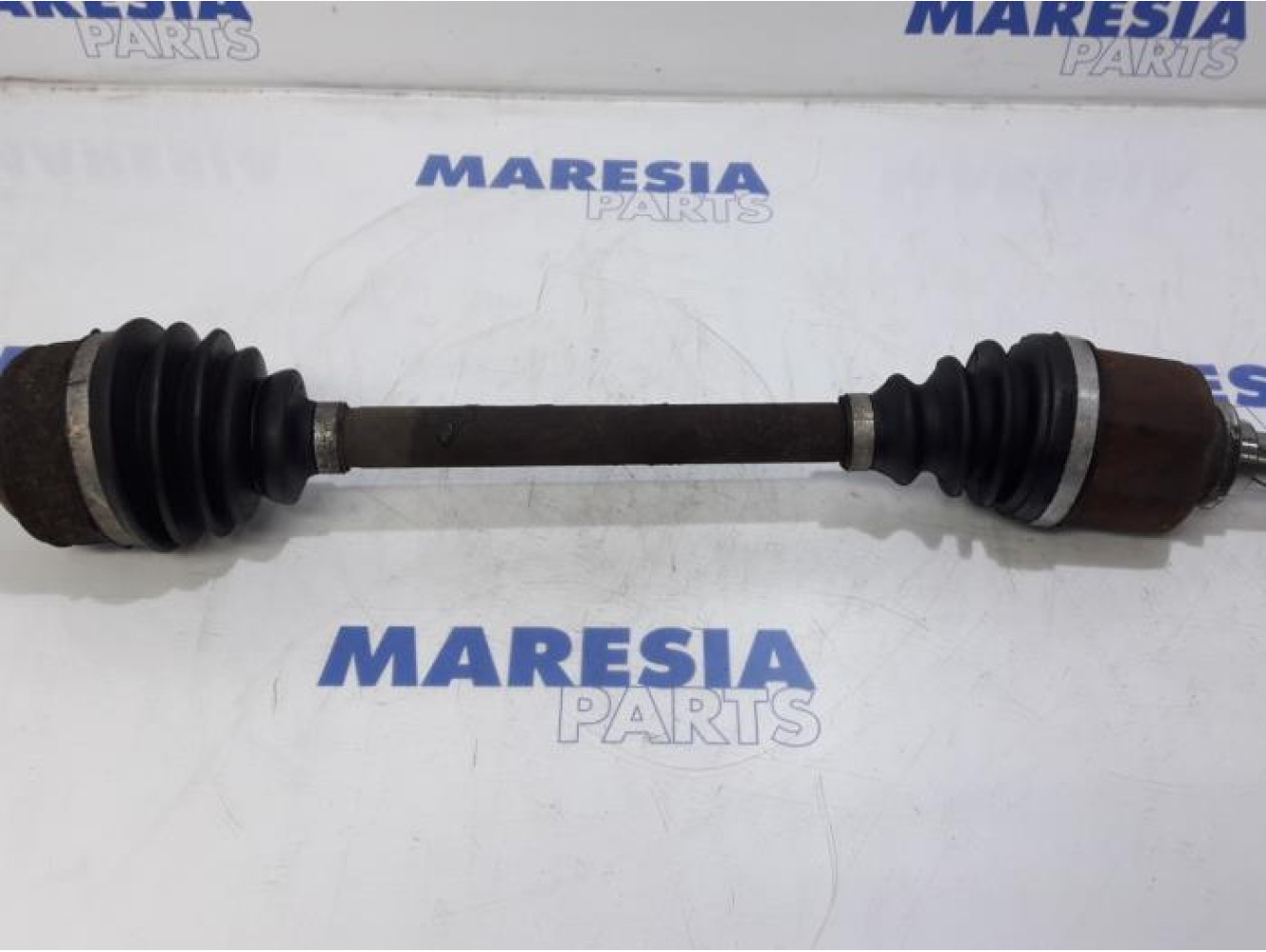 Renault - Master - Front drive shaft, left