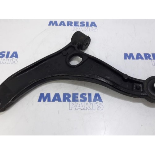 Renault - Master - Front lower wishbone, right