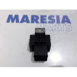 Renault - Master - Glow plug relay