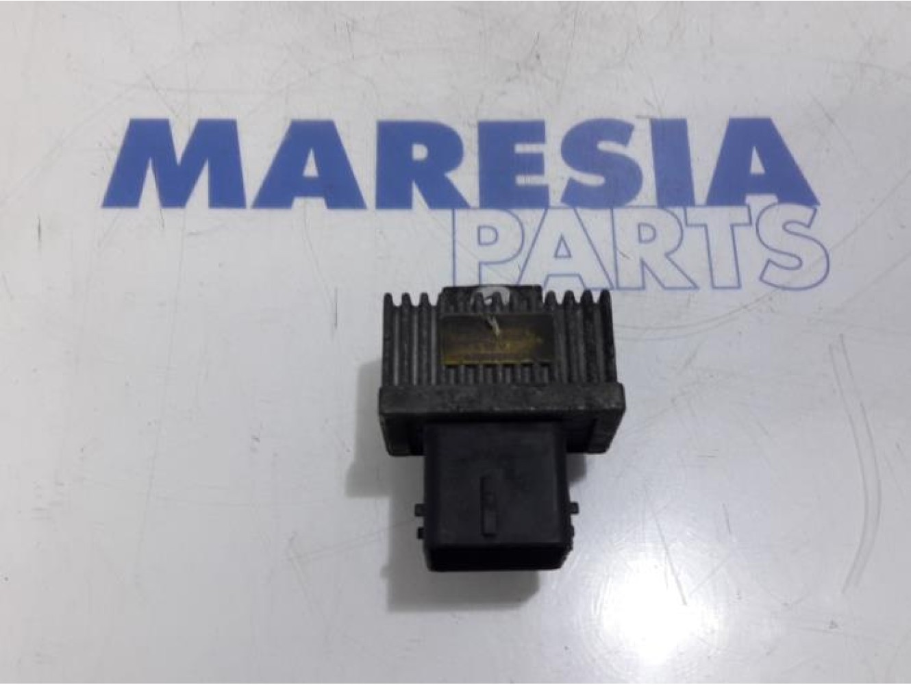 Renault - Master - Glow plug relay