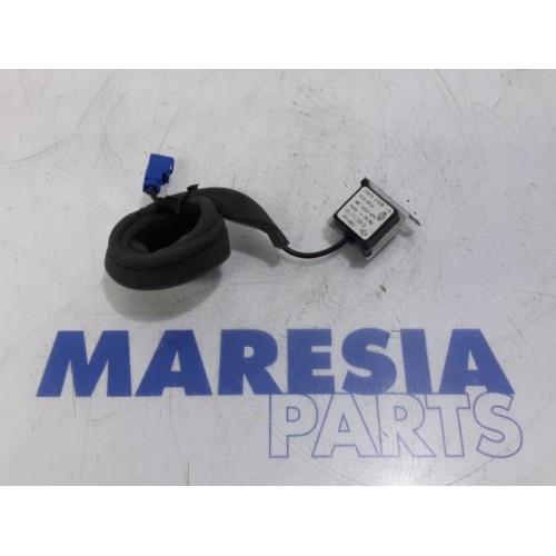 Renault - Clio - GPS Antenne