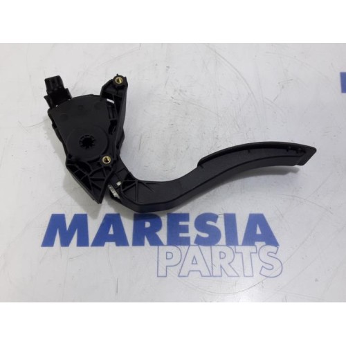 Renault - Clio - Gaspedaalpositie Sensor