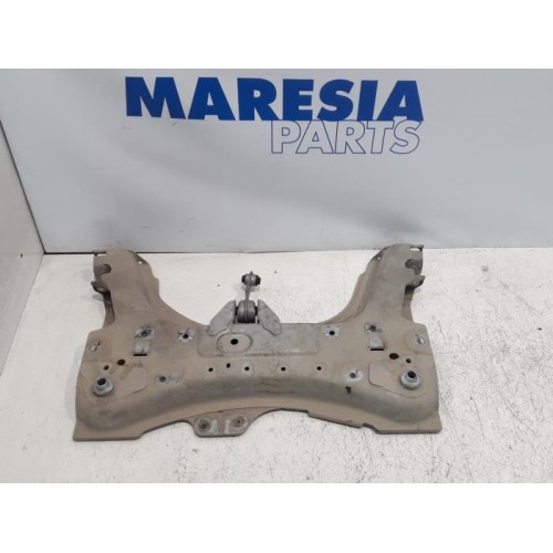 Renault - Clio - Subframe