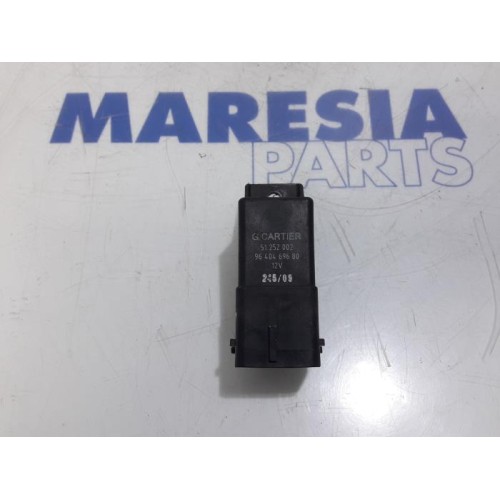 Peugeot - 3008 - Glow plug relay