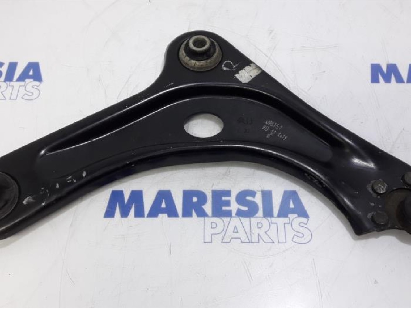 Citroen - DS3 - Front lower wishbone, right