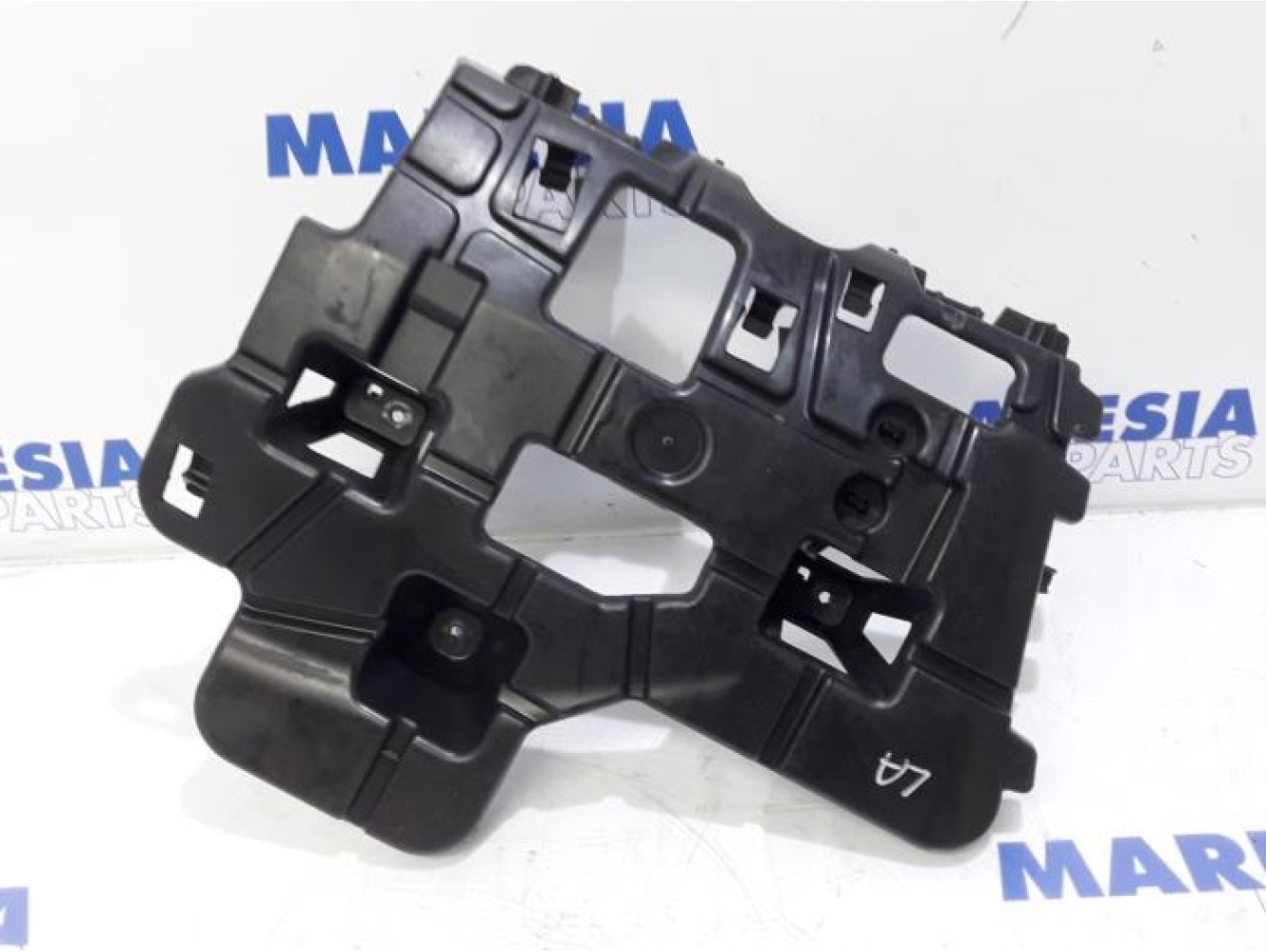 Renault - Megane - Rear bumper frame