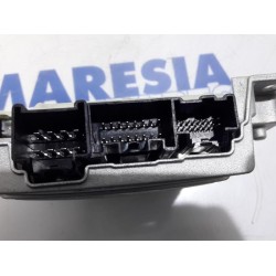 Renault - Megane - Radio amplifier