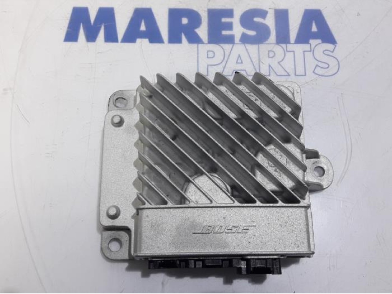 Renault - Megane - Radio amplifier