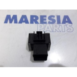 Renault - Megane - Glow plug relay