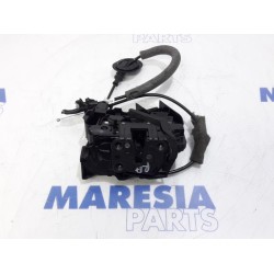 Renault - Megane - Rear door mechanism 4-door, right