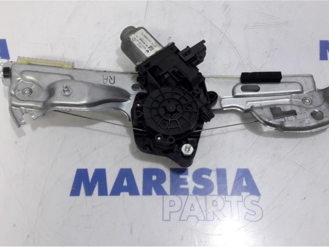 Renault - Megane - Rear door window mechanism 4-door, right