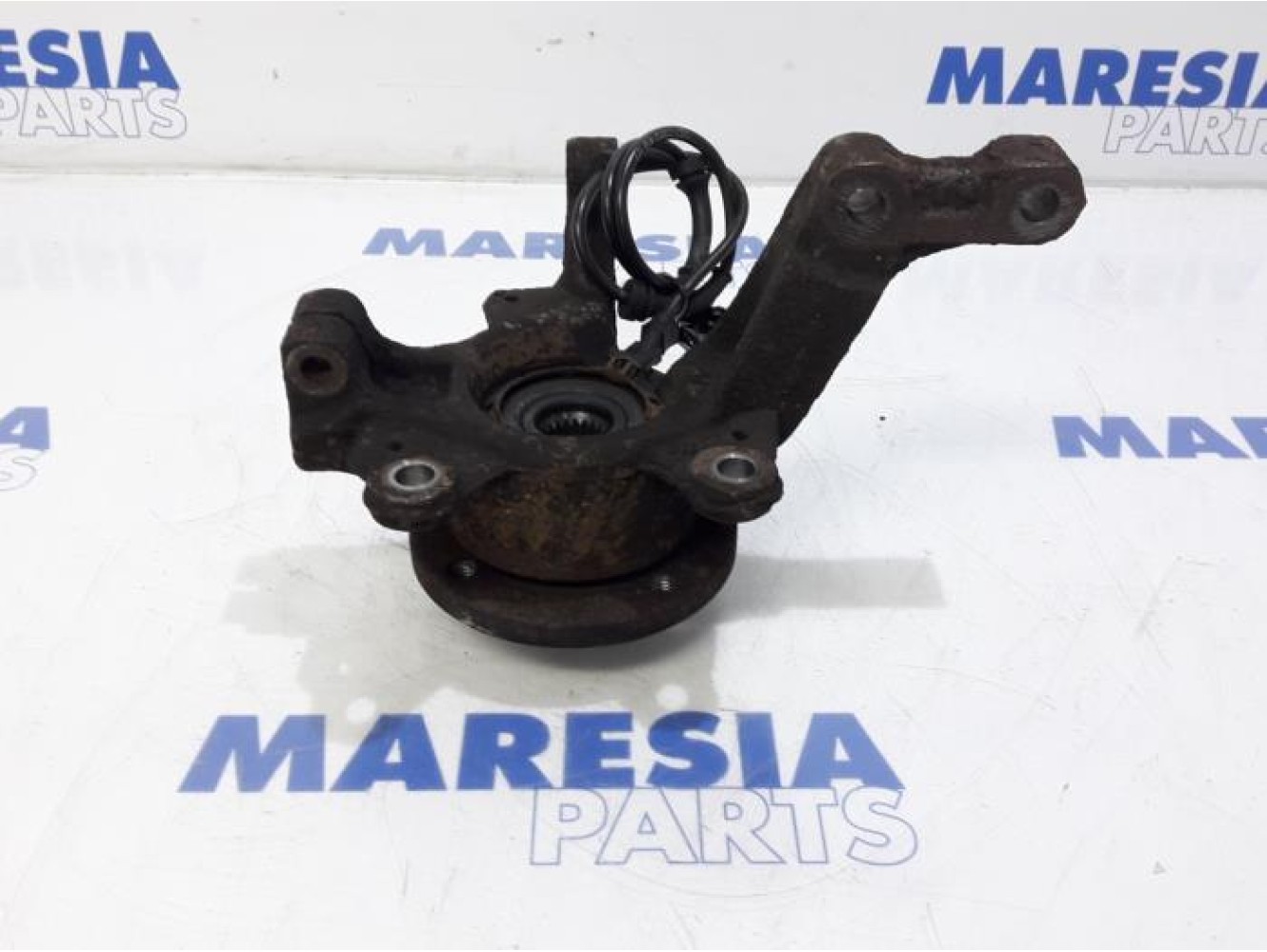 Renault - Modus - Knuckle, front left