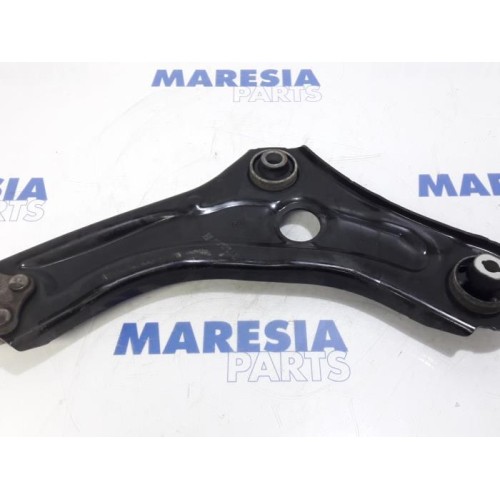 Renault - Megane - Front lower wishbone, right