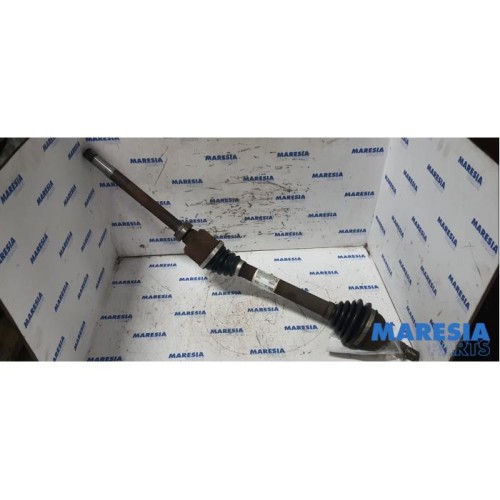 Peugeot - 208 - Front drive shaft, right