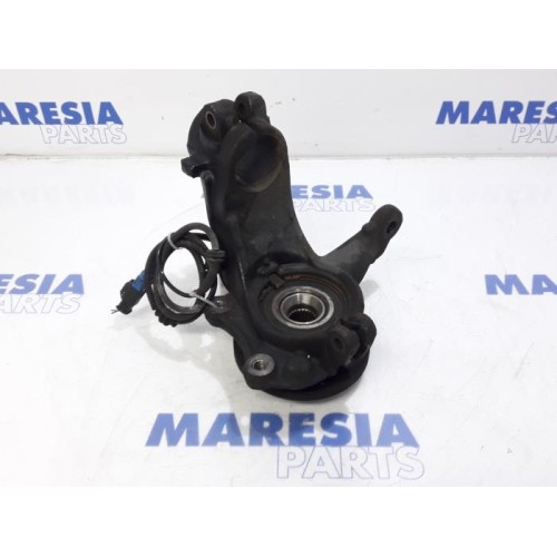 Peugeot - 208 - Knuckle, front right
