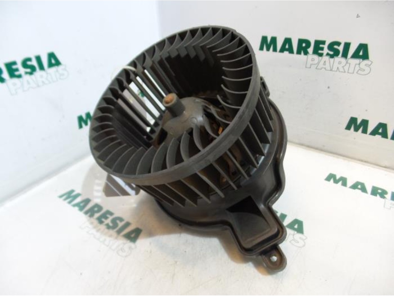 Peugeot - Partner - Heating and ventilation fan motor