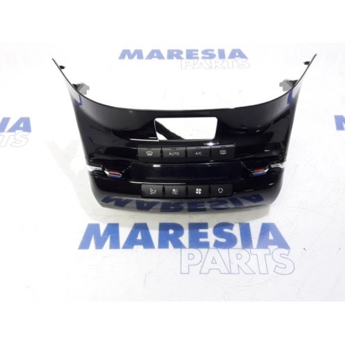 Peugeot - 208 - Panneau de commandes chauffage
