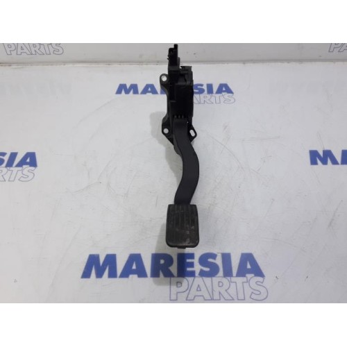 Peugeot - 208 - Gaspedalposition Sensor