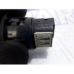 Peugeot - 208 - AUX/USB aansluiting