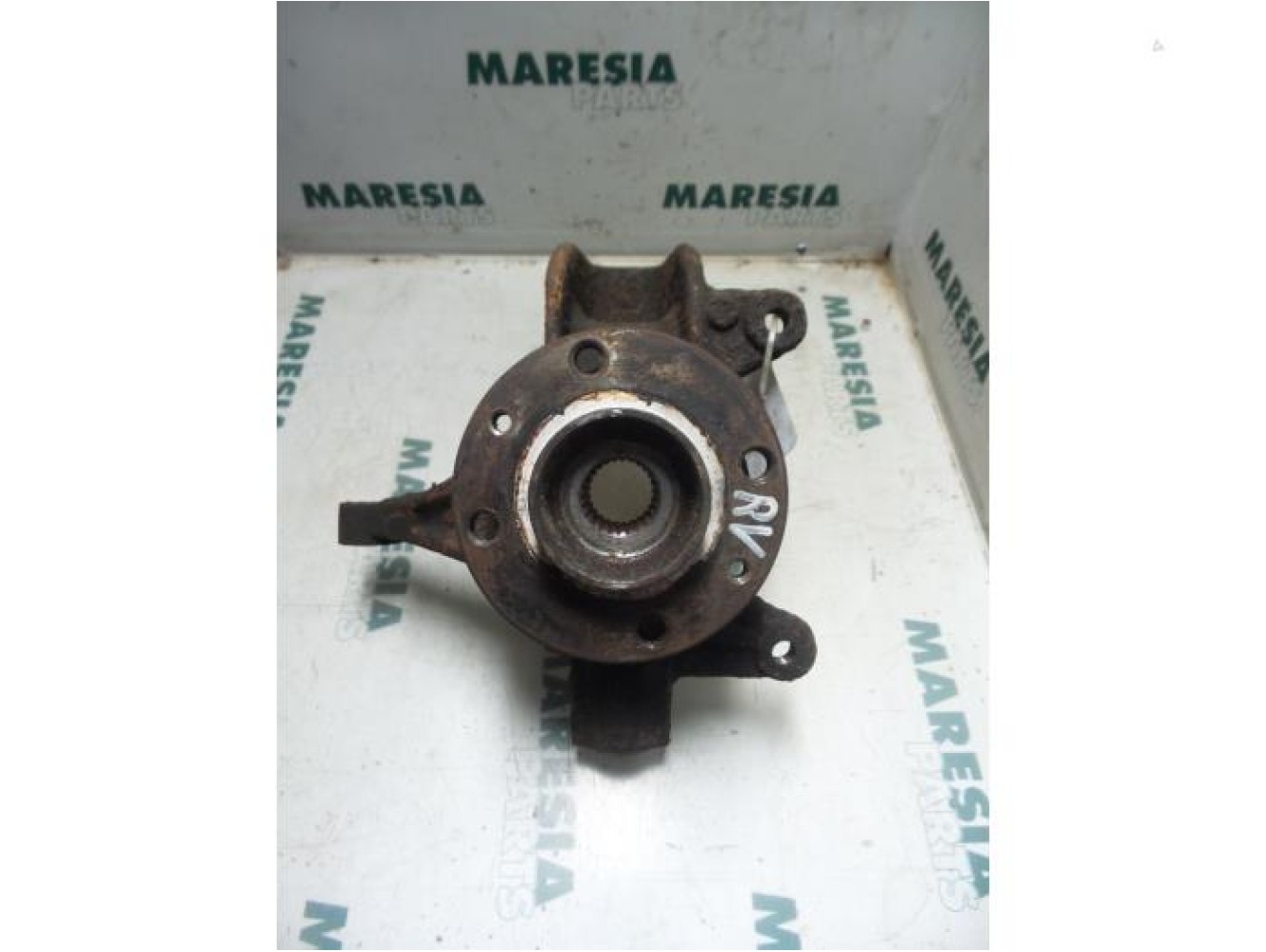 Renault - Megane Scenic - Knuckle, front right