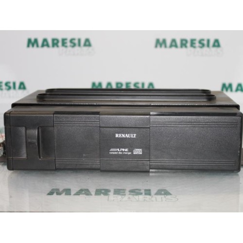 Renault - Megane Scenic - CD changer