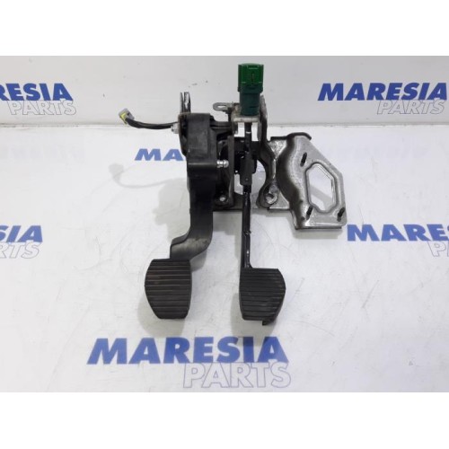 Peugeot - 208 - Set of pedals