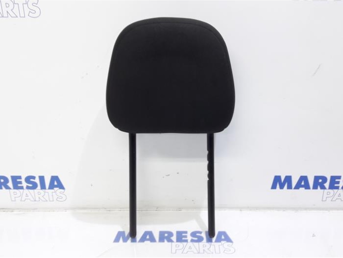 Peugeot - 208 - Headrest