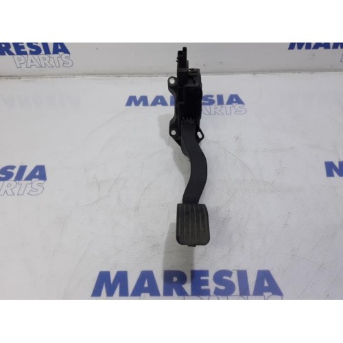 Peugeot - 208 - Gaspedaalpositie Sensor