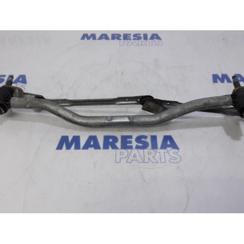 Alfa Romeo - Giulietta - Wiper mechanism