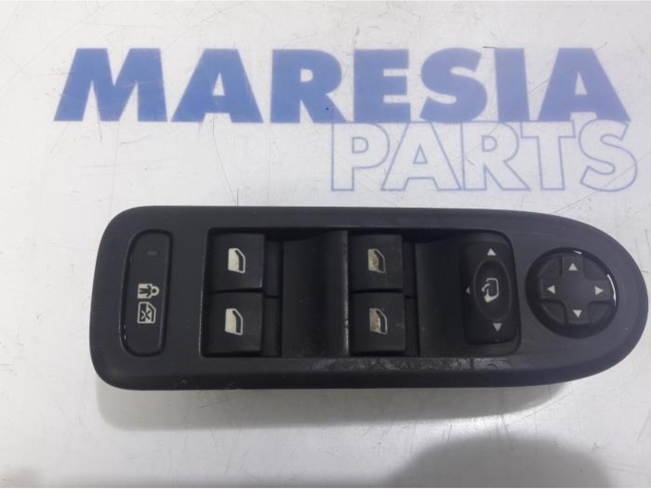 Citroen - C5 - Multi-functional window switch