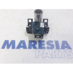 Citroen - C5 - Parking brake switch