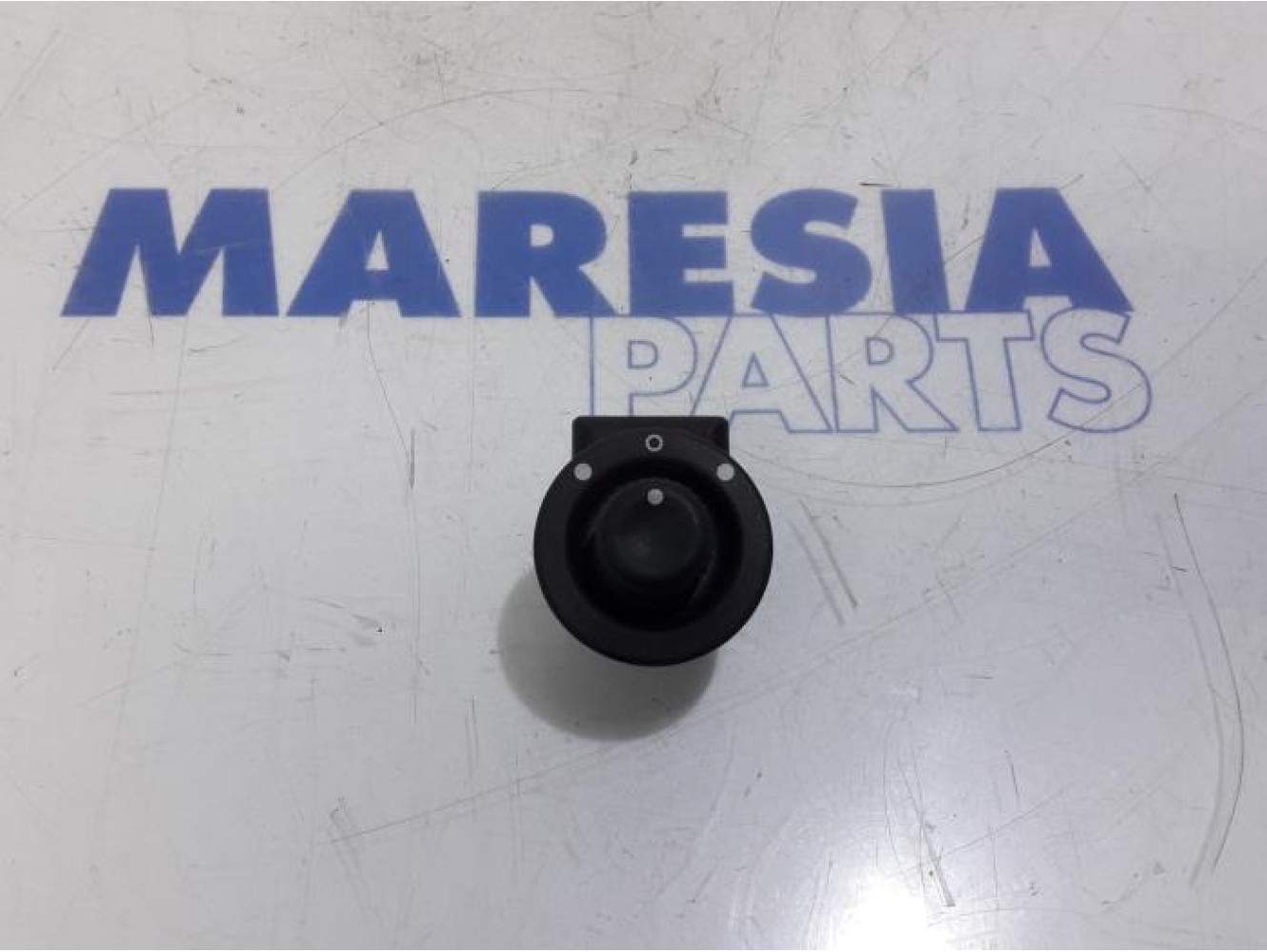 Renault - Master - Mirror switch