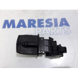 Renault - Master - Steering wheel mounted radio control