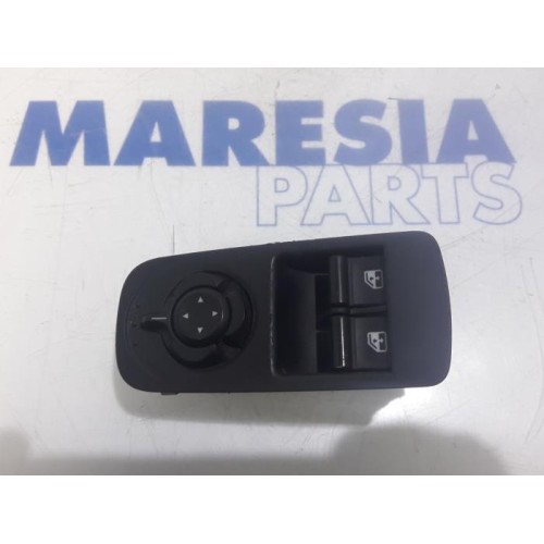 Alfa Romeo - Mito - Multi-functional window switch