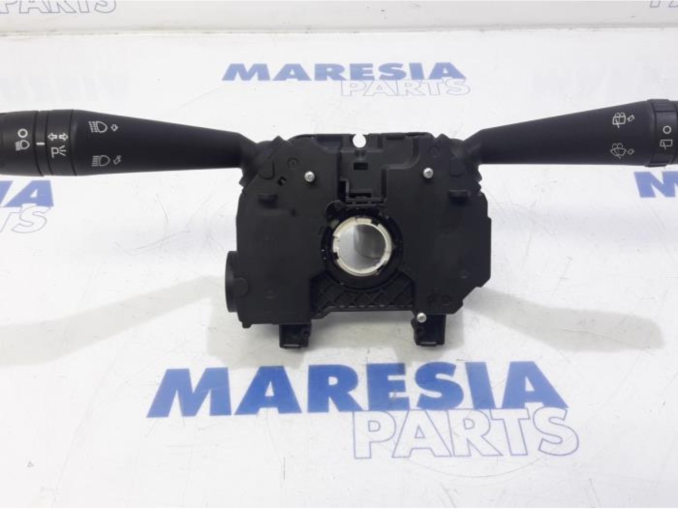 Alfa Romeo - Giulietta - Steering column stalk