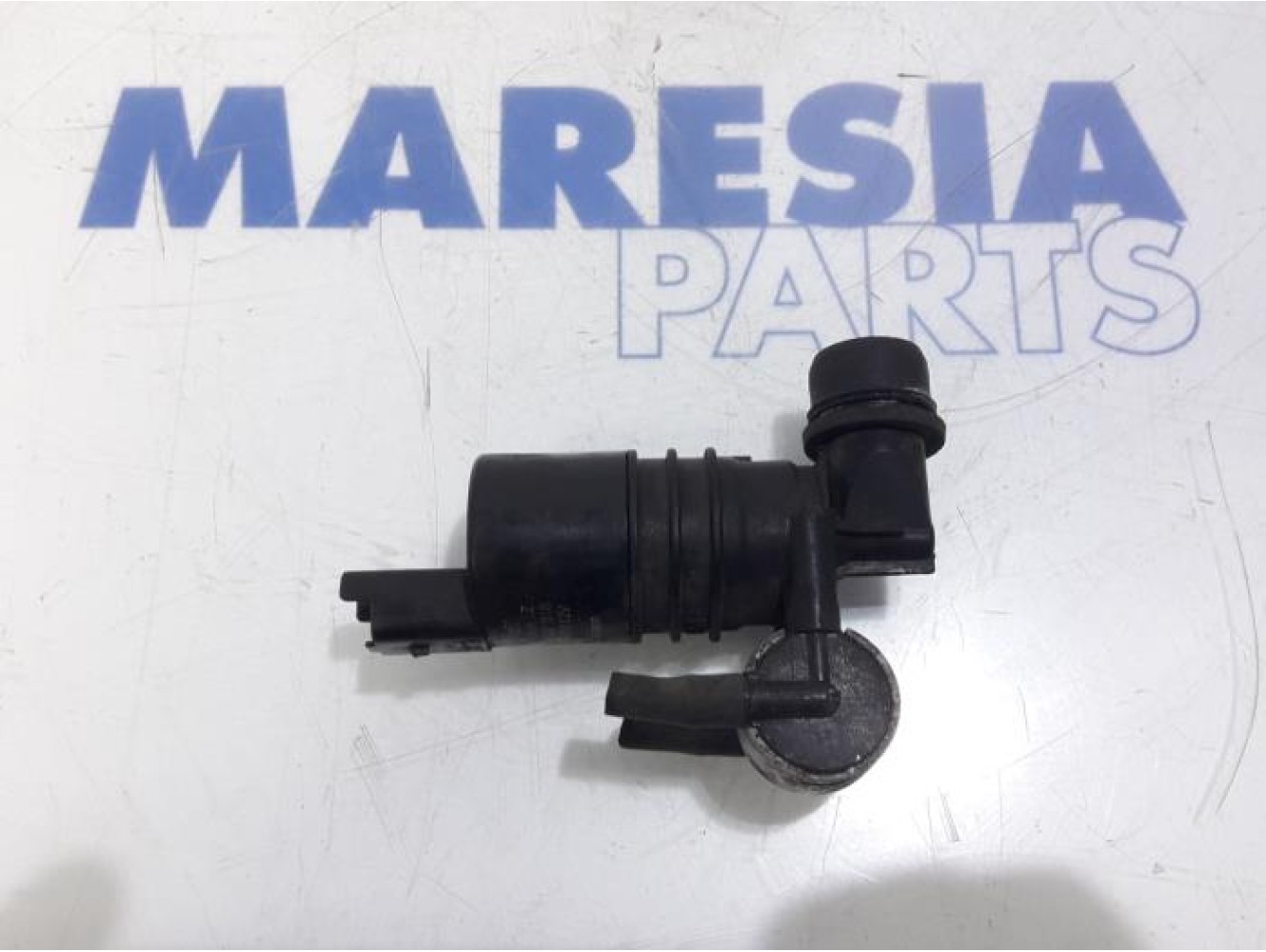 Citroen - C5 - Scheibensprüherpumpe vorne