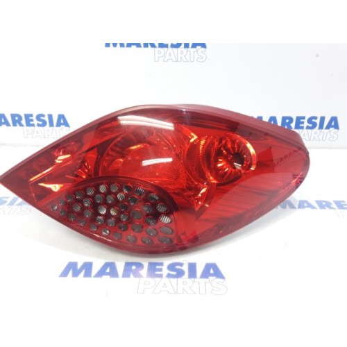 Peugeot - 207 - Taillight, right