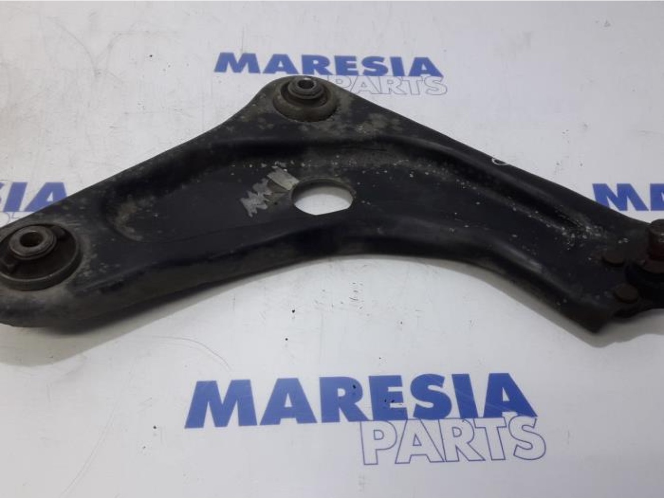 Peugeot - 207 - Front lower wishbone, right