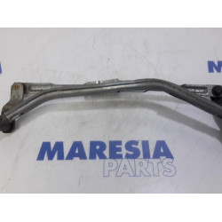 Peugeot - 207 - Wiper mechanism