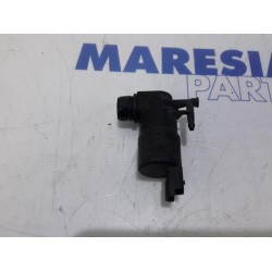 Peugeot - 207 - Scheibensprüherpumpe vorne