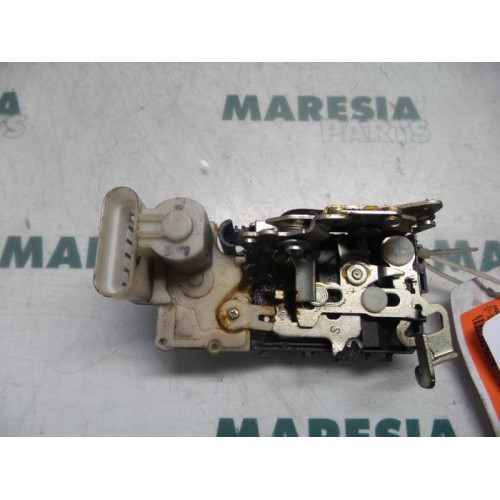 Fiat - Doblo - Door lock mechanism 4-door, front left