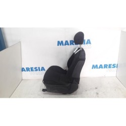 Peugeot - 207 - Stoel links