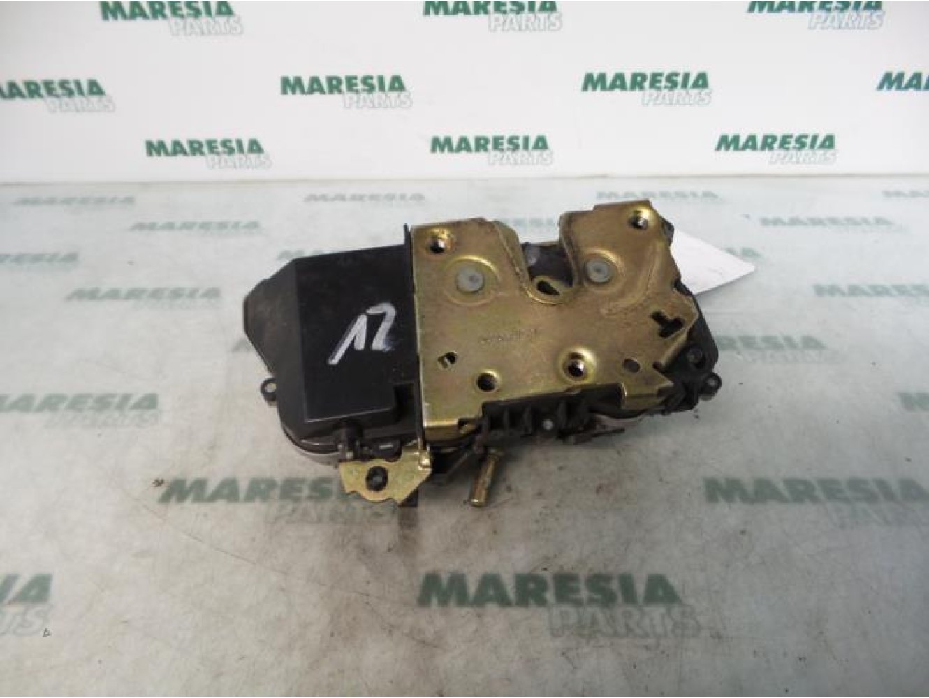 Citroen - Picasso - Door lock mechanism 4-door, front left