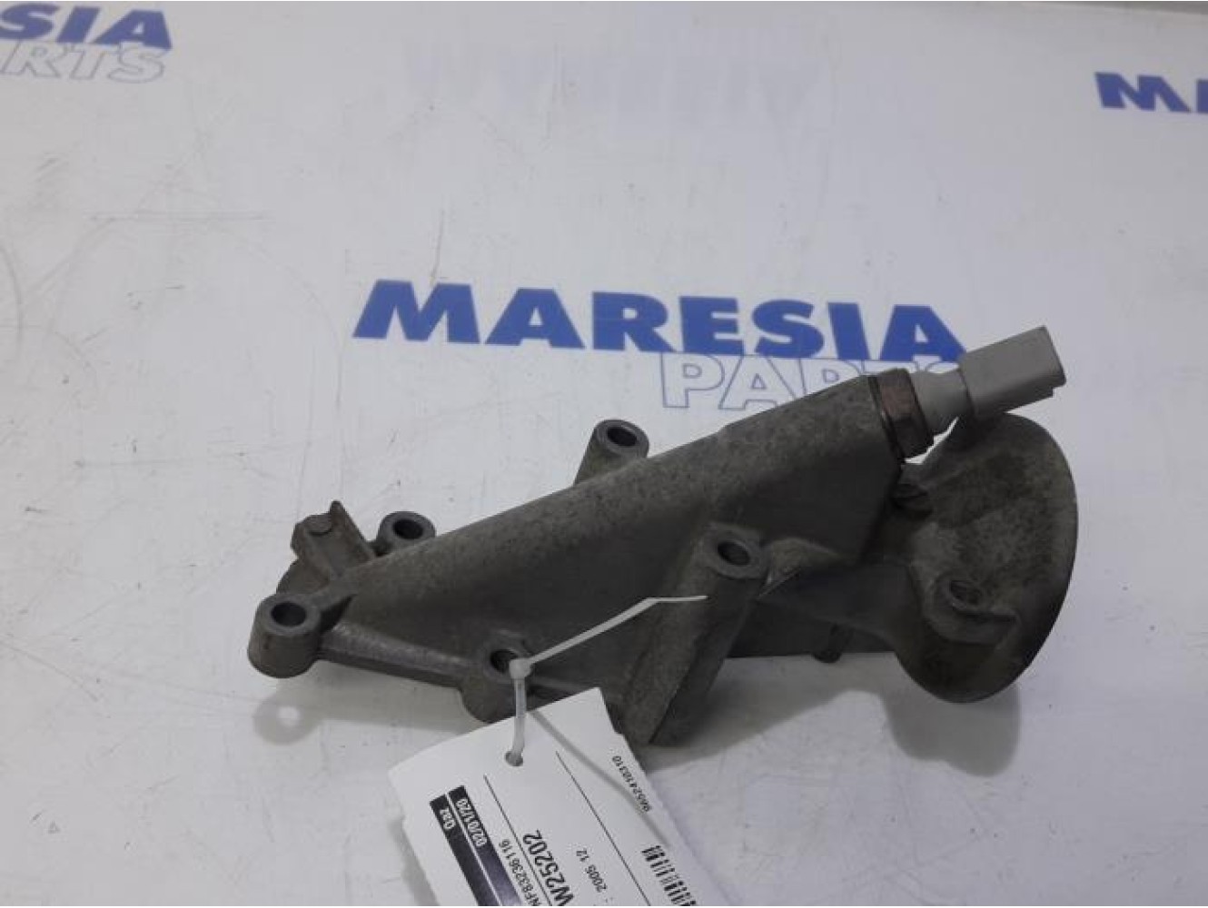 Peugeot - 307 - Oil filter holder