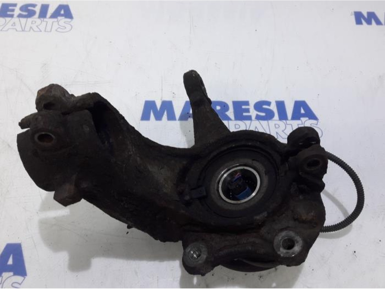 Peugeot - 207 - Knuckle, front right