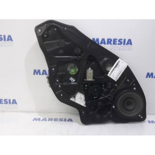 Alfa Romeo - Giulietta - Rear door window mechanism 4-door, right