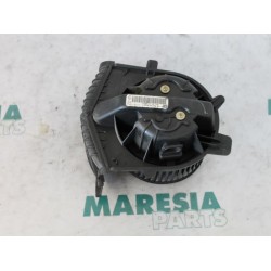 Renault - Megane Scenic - Heating and ventilation fan motor