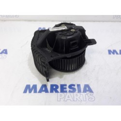 Renault - Megane Scenic - Heating and ventilation fan motor